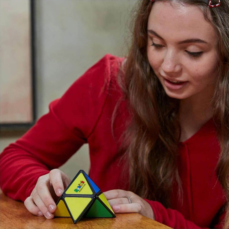 Cubo  Piramide Rubik´S Triangular, Rompecabezas 3D de Bolsillo - Jorcima Spa Venta Online